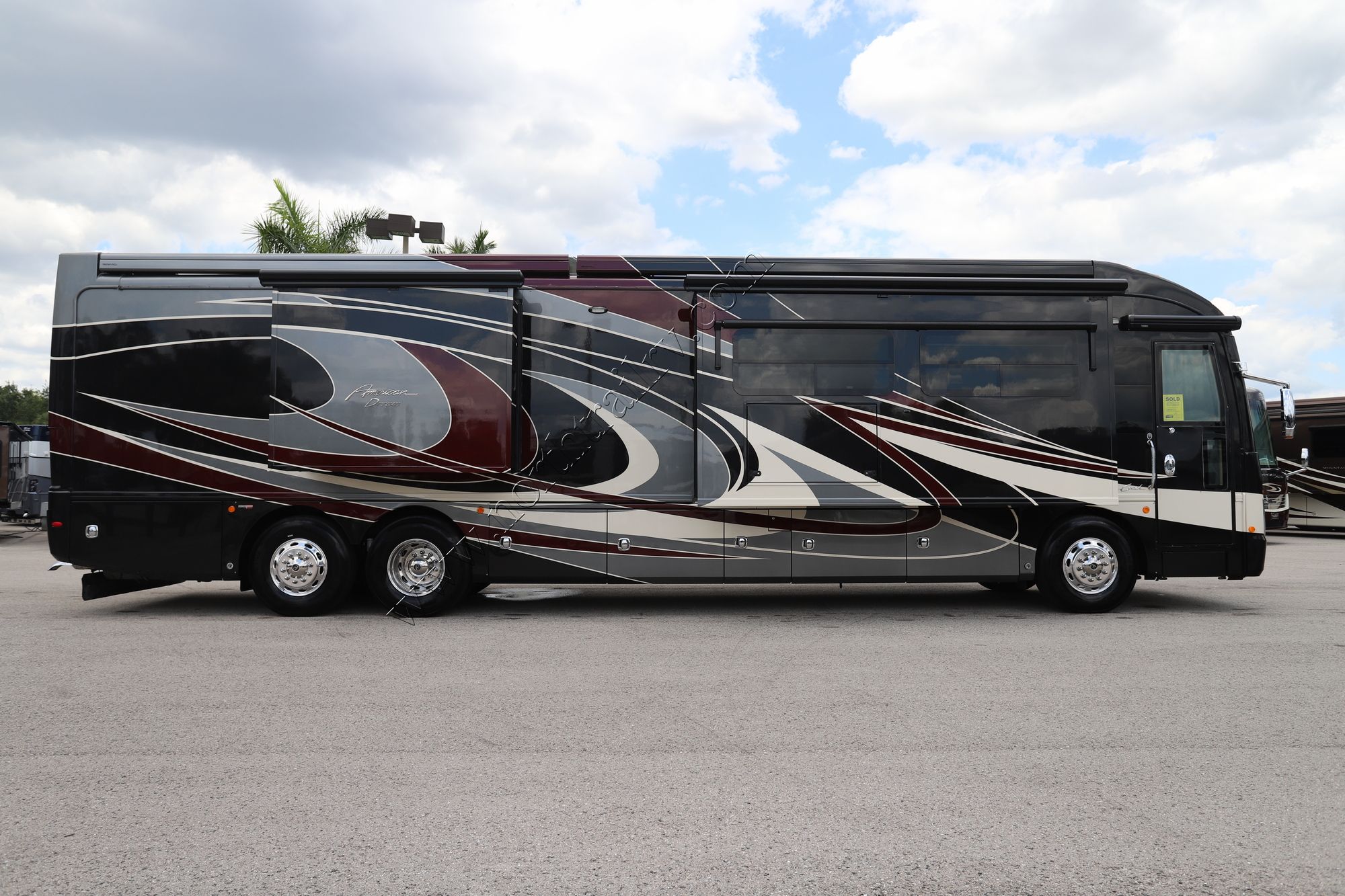 Used 2019 American Coach American Dream 42S Class A  For Sale