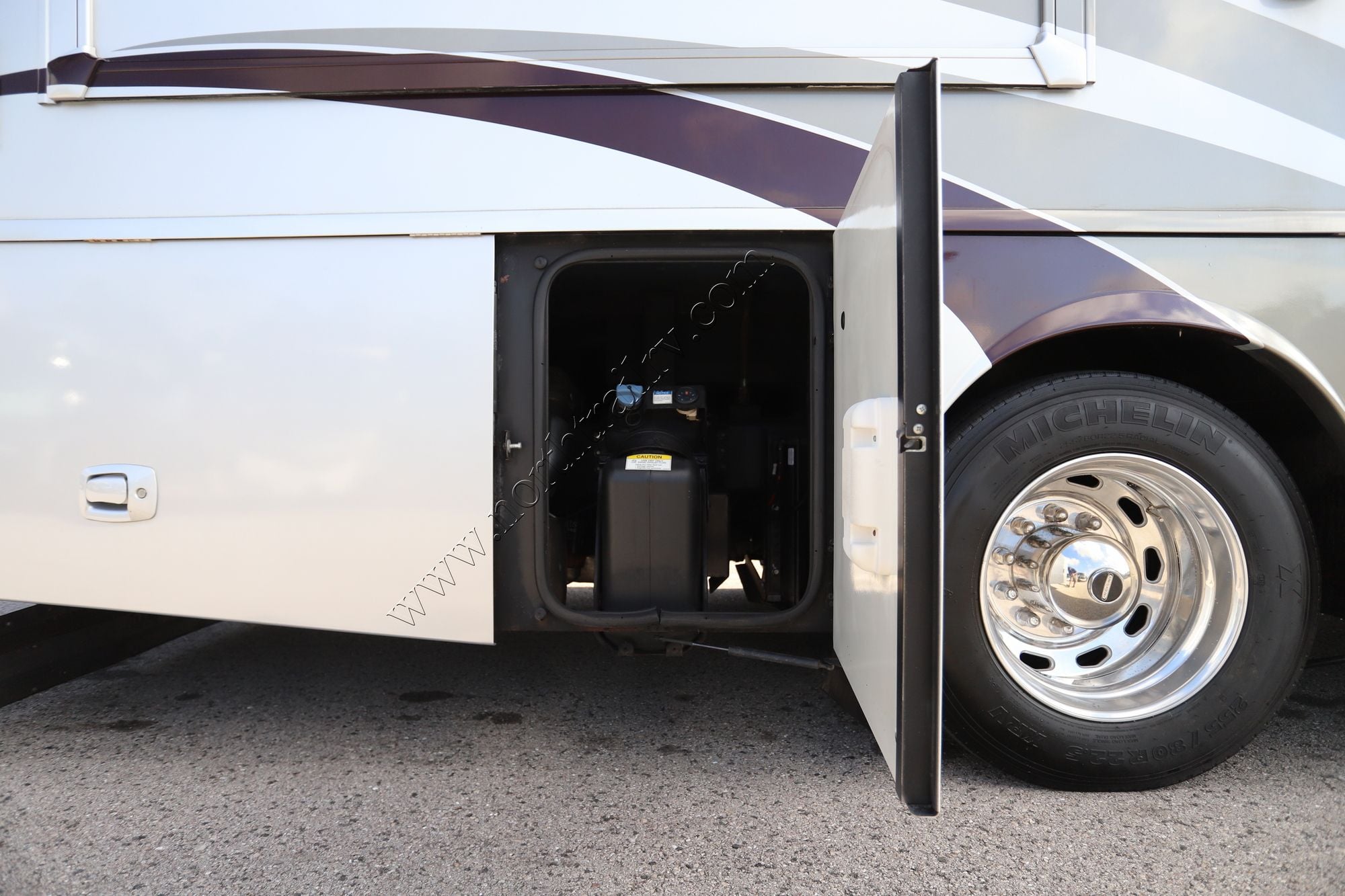 Used 2013 Itasca Meridian 34B Class A  For Sale
