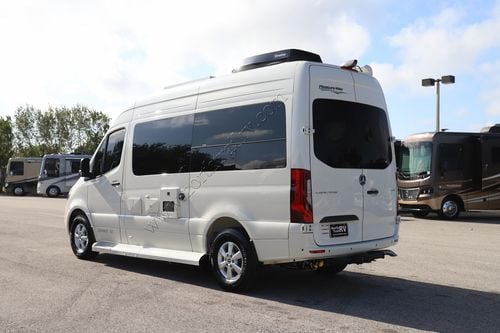 2025 Pleasure-Way Ascent TS Class B