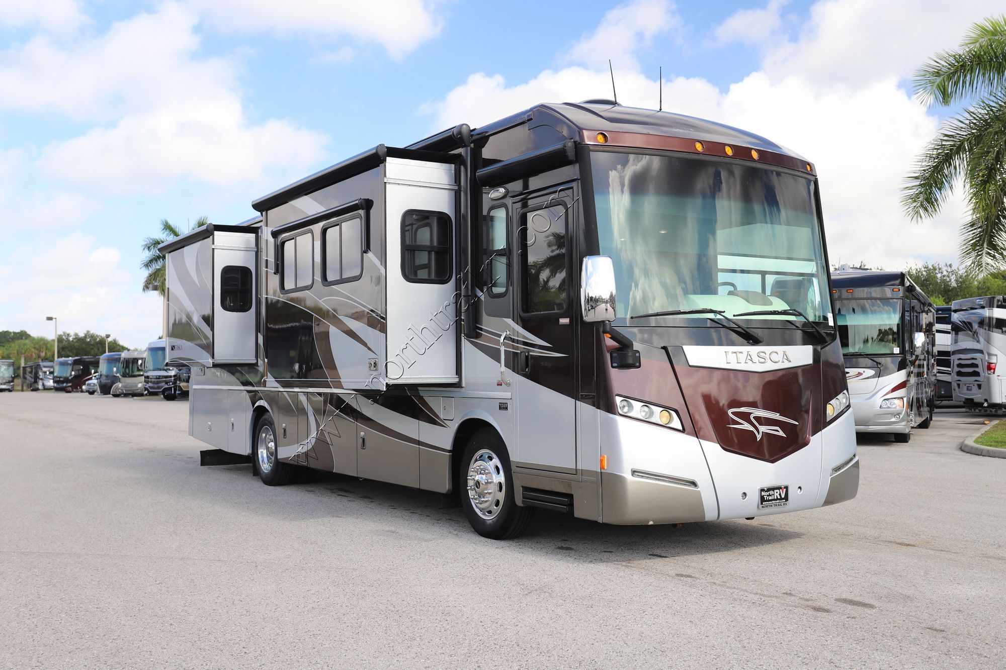Used 2013 Itasca Meridian 34B Class A  For Sale