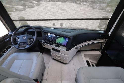 2027 Newmar London Aire 4551
