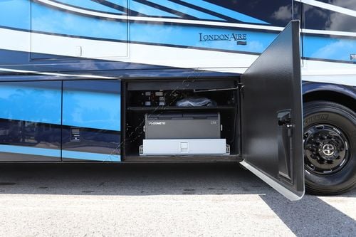 2027 Newmar London Aire 4551