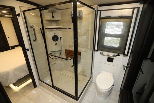2027 Newmar London Aire 4551