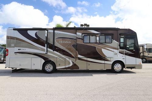 2013 Itasca Meridian 34B