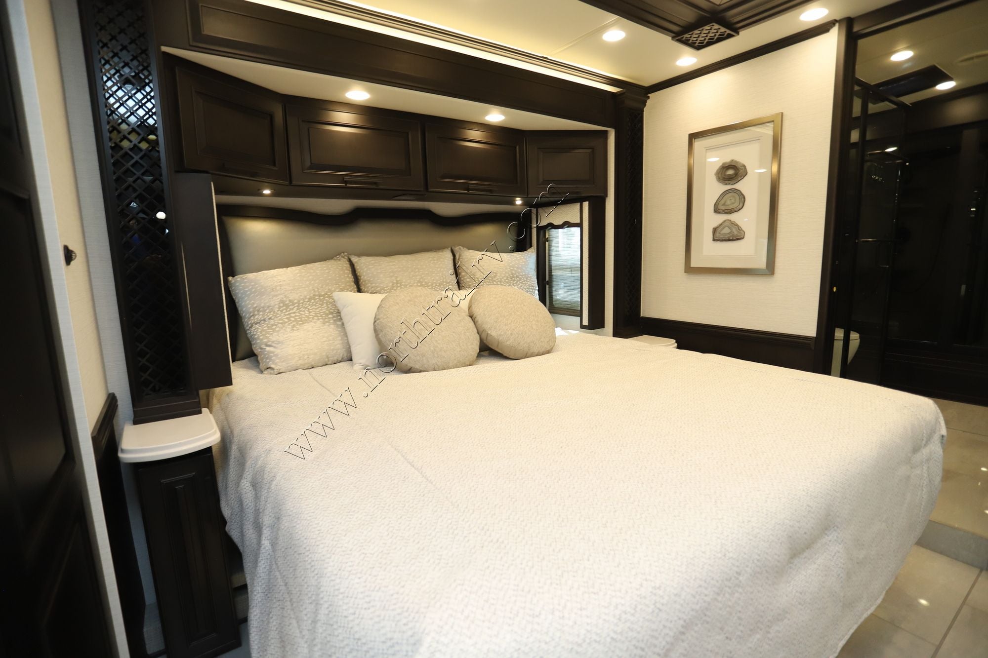 New 2027 Newmar London Aire 4551 Class A  For Sale