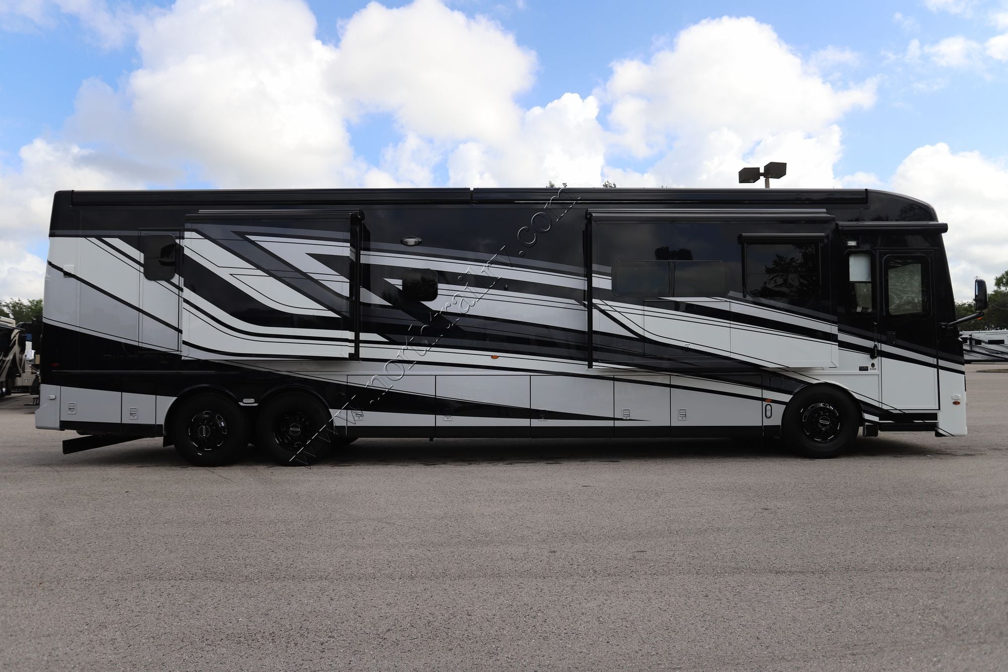 New 2026 Newmar Dutch Star 4340 Class A  For Sale