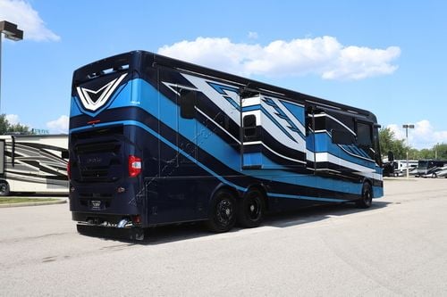 2027 Newmar London Aire 4551