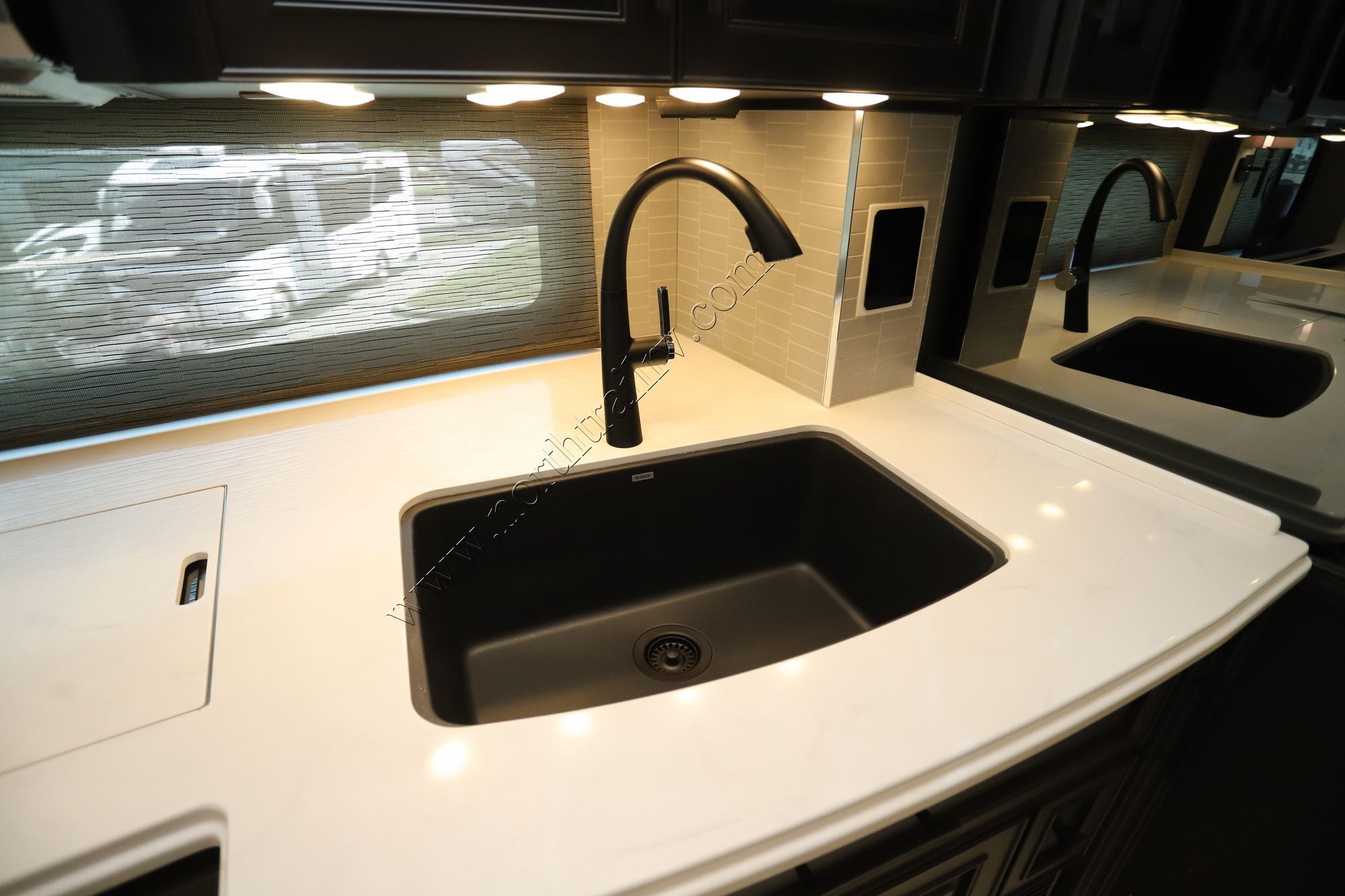 New 2027 Newmar London Aire 4551 Class A  For Sale