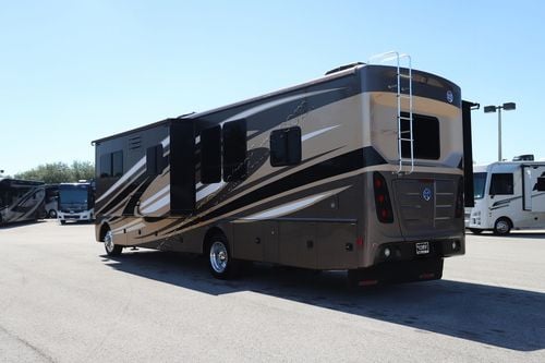 2015 Holiday Rambler Vacationer 36SBT