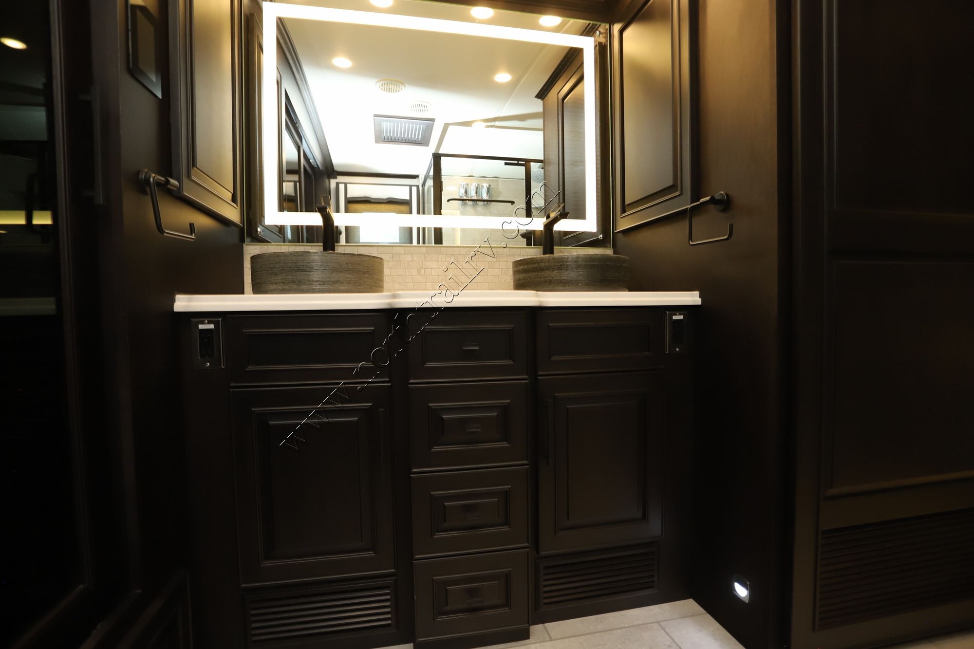 New 2027 Newmar London Aire 4551 Class A  For Sale