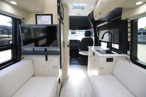 2025 Pleasure-Way Ascent TS Class B