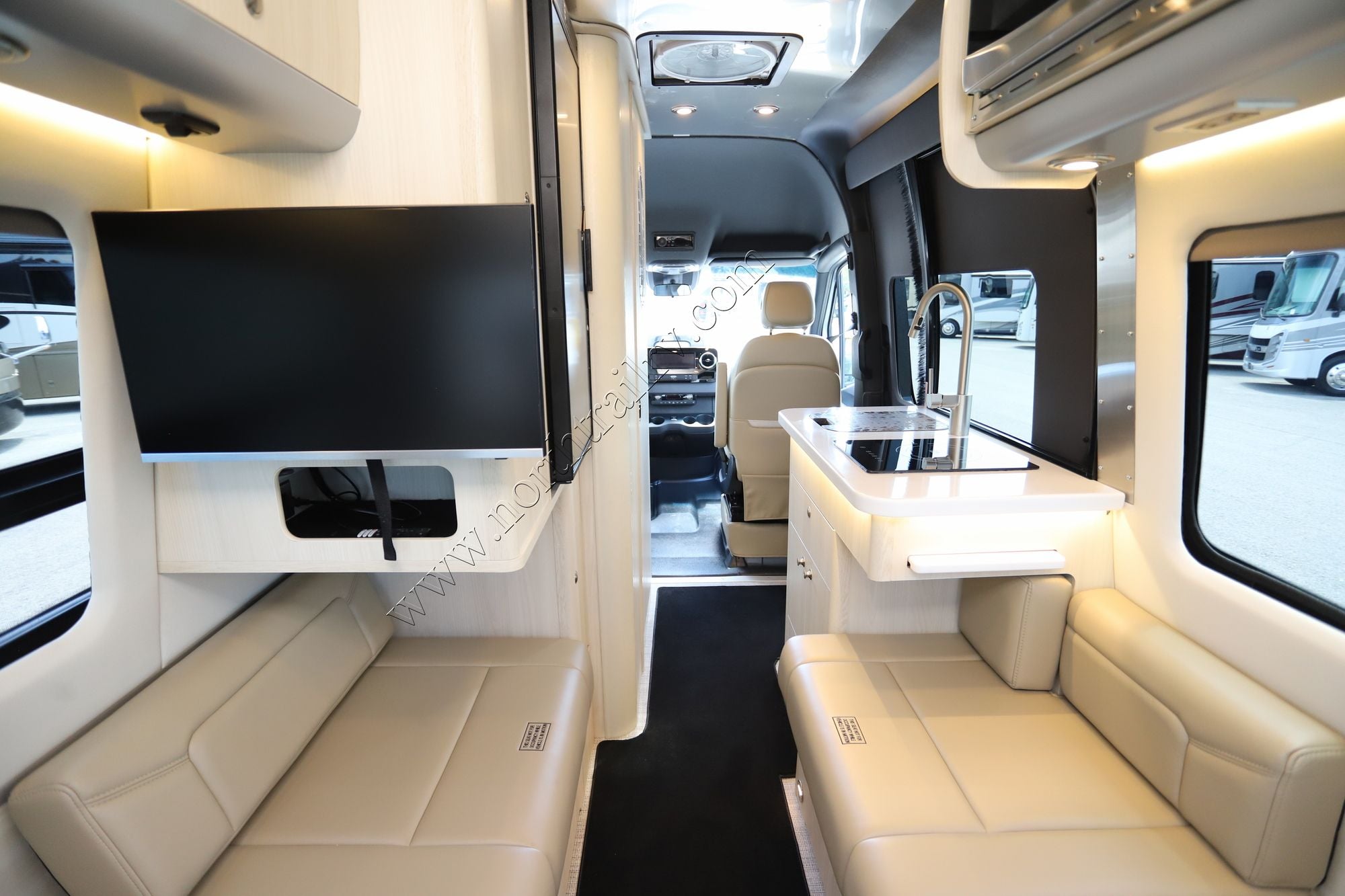 2026 Airstream Interstate 19 AP Class B New  For Sale