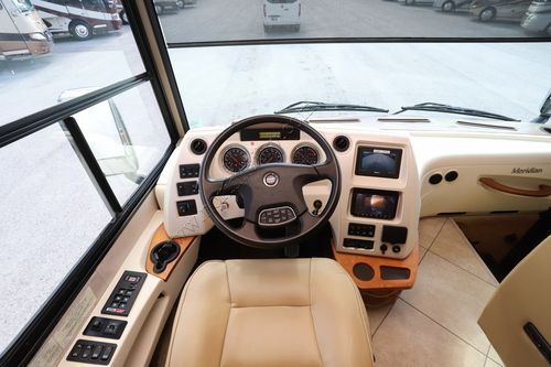 2013 Itasca Meridian 34B