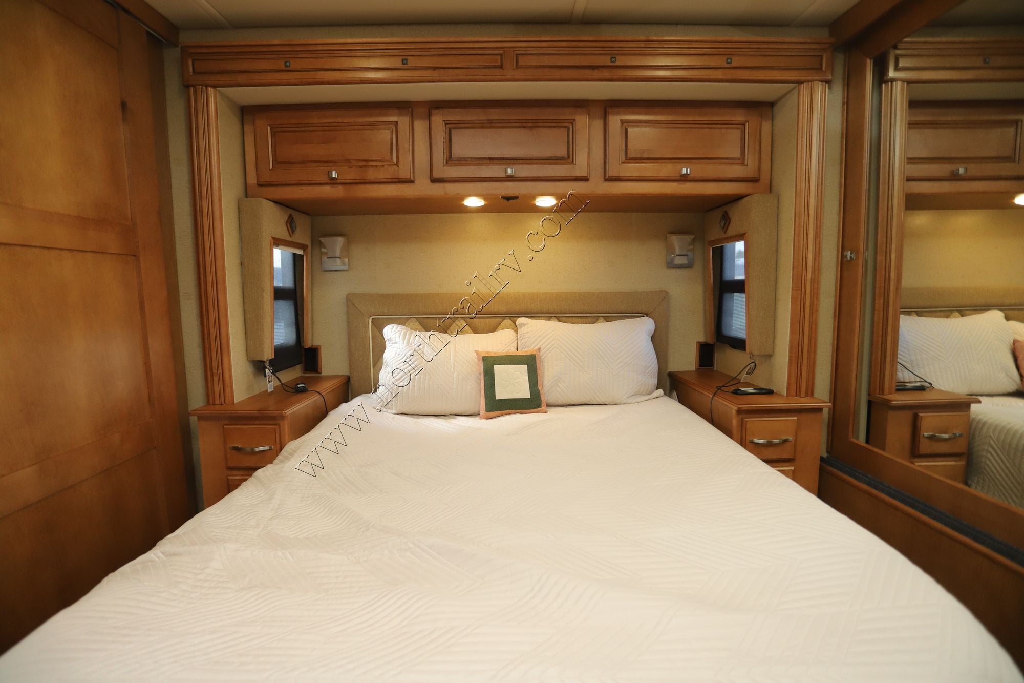 Used 2013 Itasca Meridian 34B Class A  For Sale