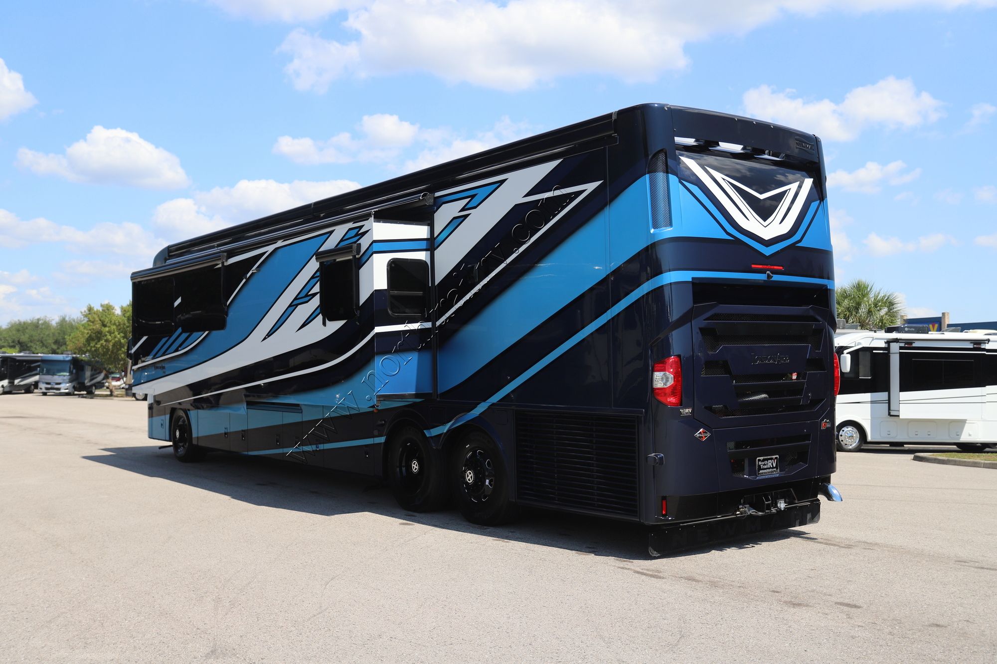 New 2027 Newmar London Aire 4551 Class A  For Sale