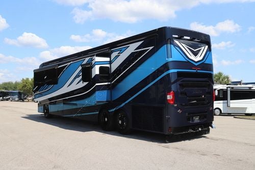 2027 Newmar London Aire 4551