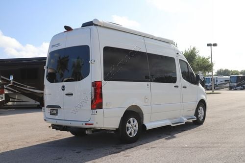 2025 Pleasure-Way Ascent TS Class B