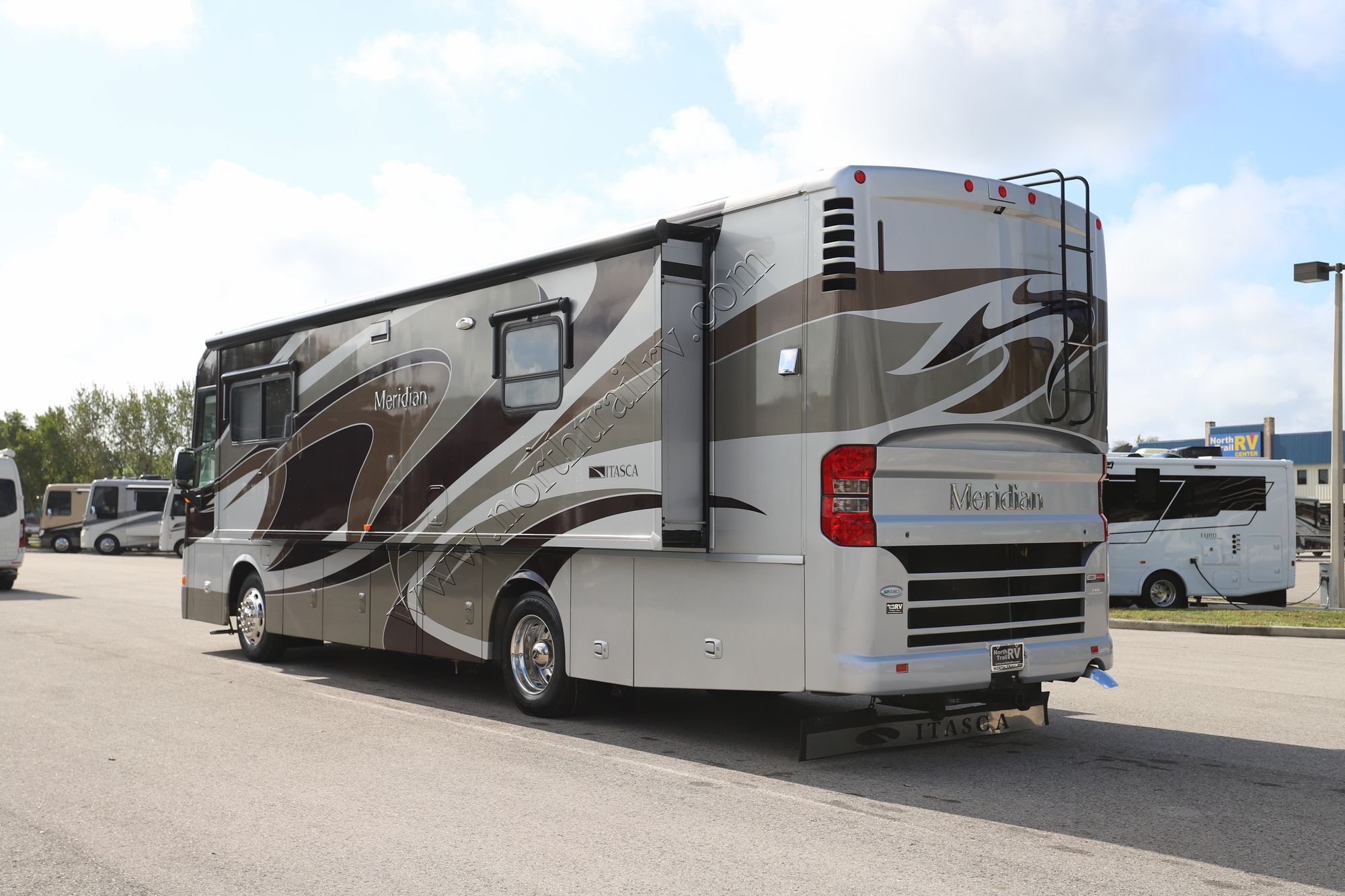 Used 2013 Itasca Meridian 34B Class A  For Sale