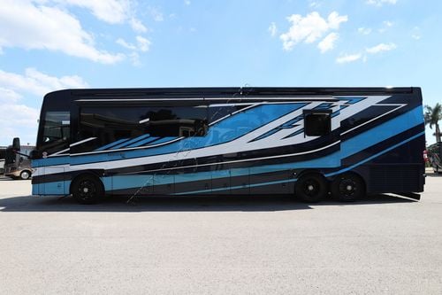 2027 Newmar London Aire 4551