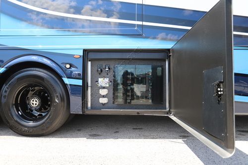 2027 Newmar London Aire 4551