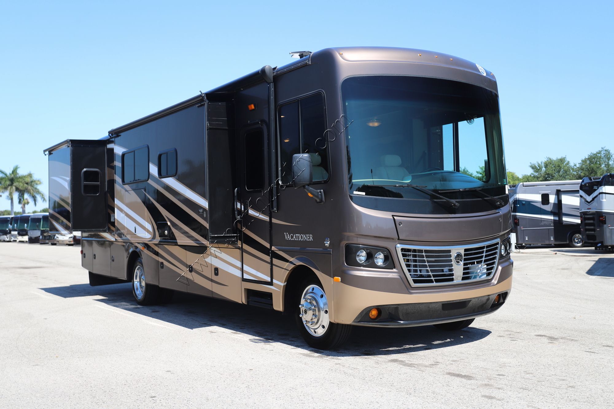 Used 2015 Holiday Rambler Vacationer 36SBT Class A  For Sale
