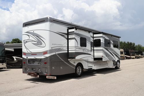 2024 Renegade Rv Explorer 40ERB