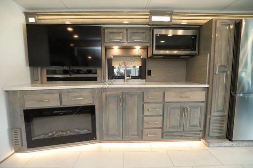 2024 Renegade Rv Explorer 40ERB
