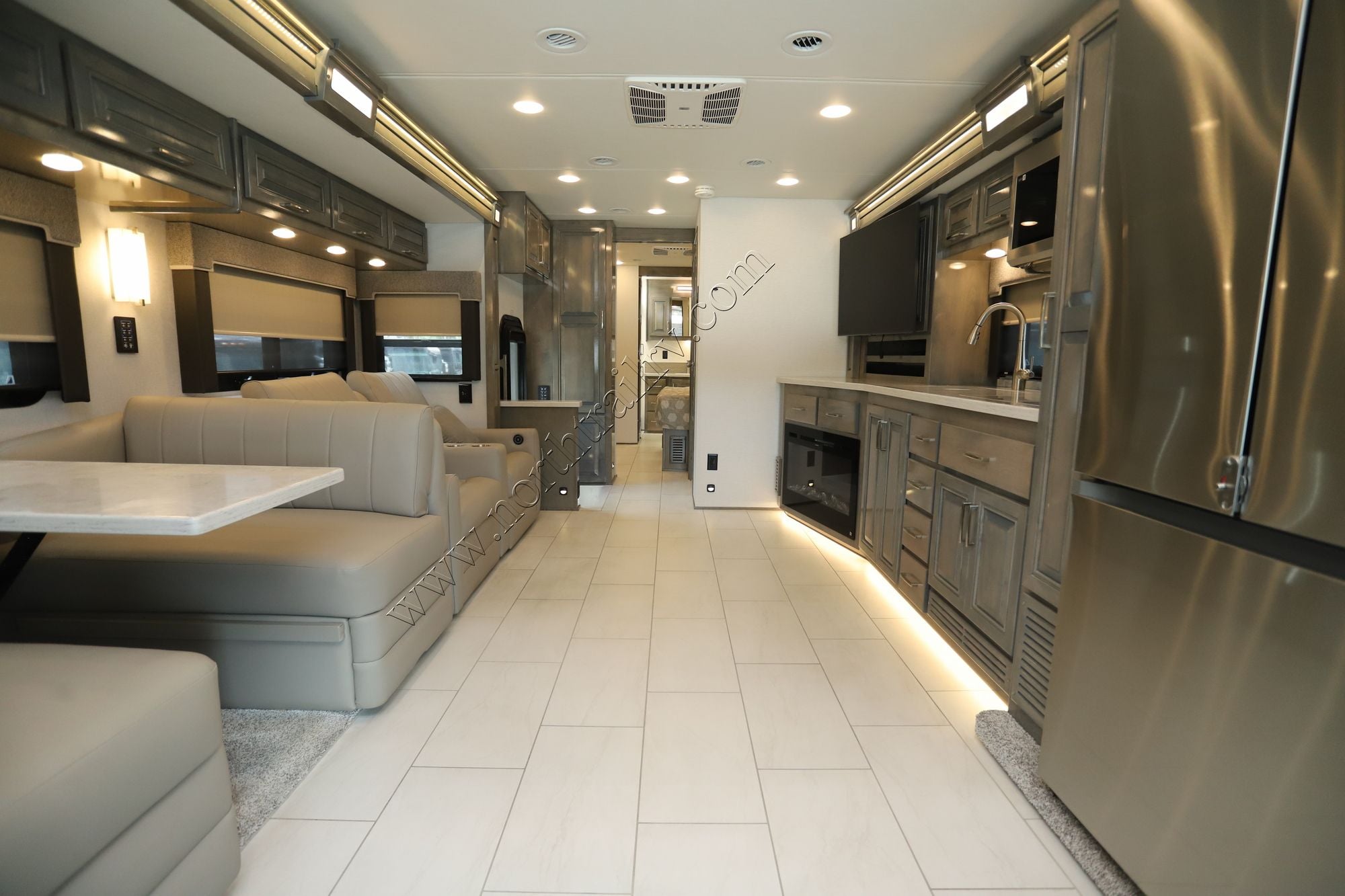 Used 2024 Renegade Rv Explorer 40ERB Super C  For Sale