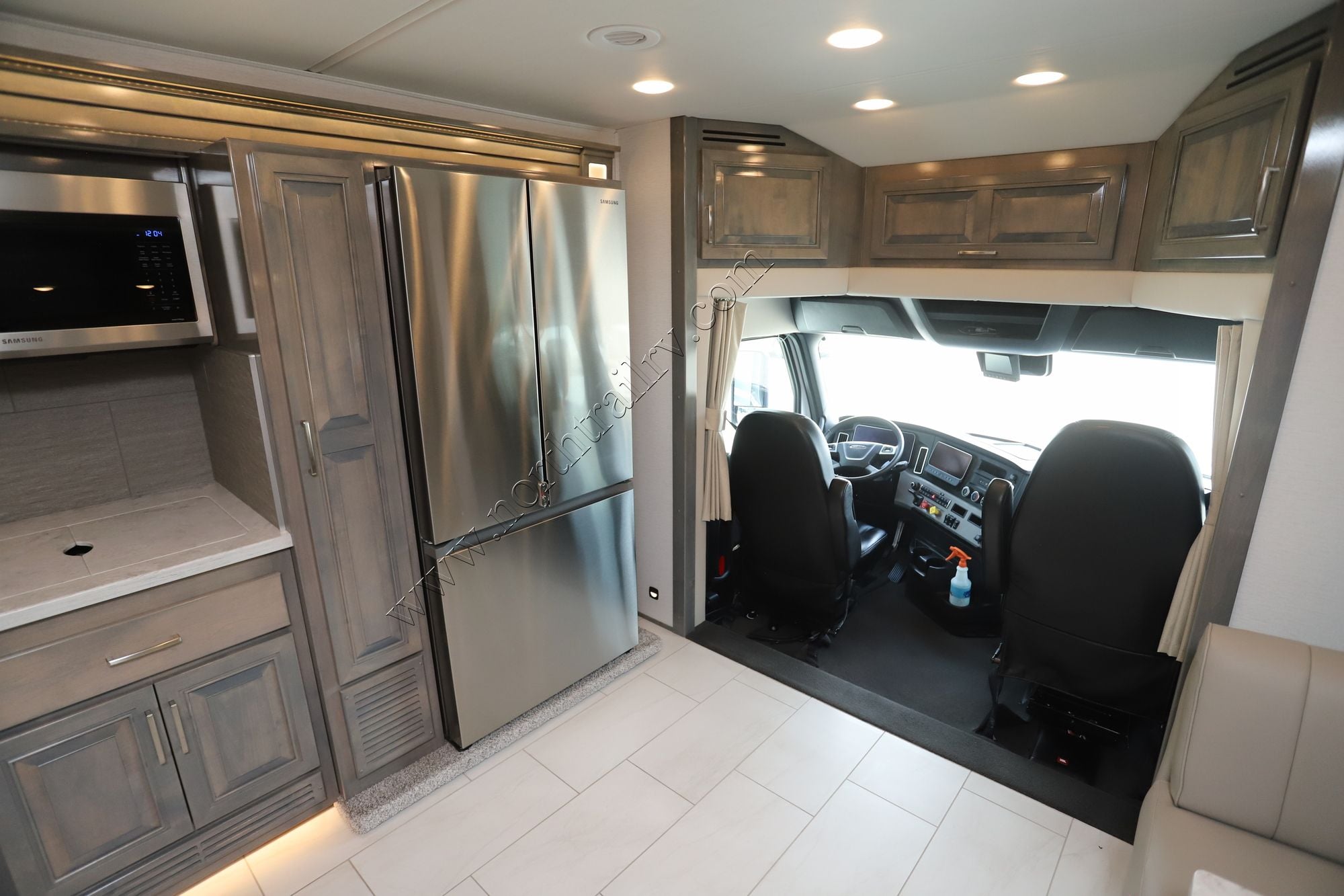 Used 2024 Renegade Rv Explorer 40ERB Super C  For Sale