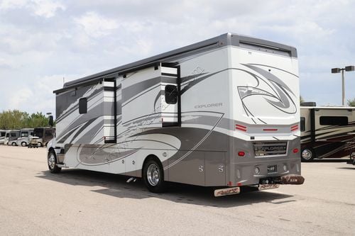 2024 Renegade Rv Explorer 40ERB