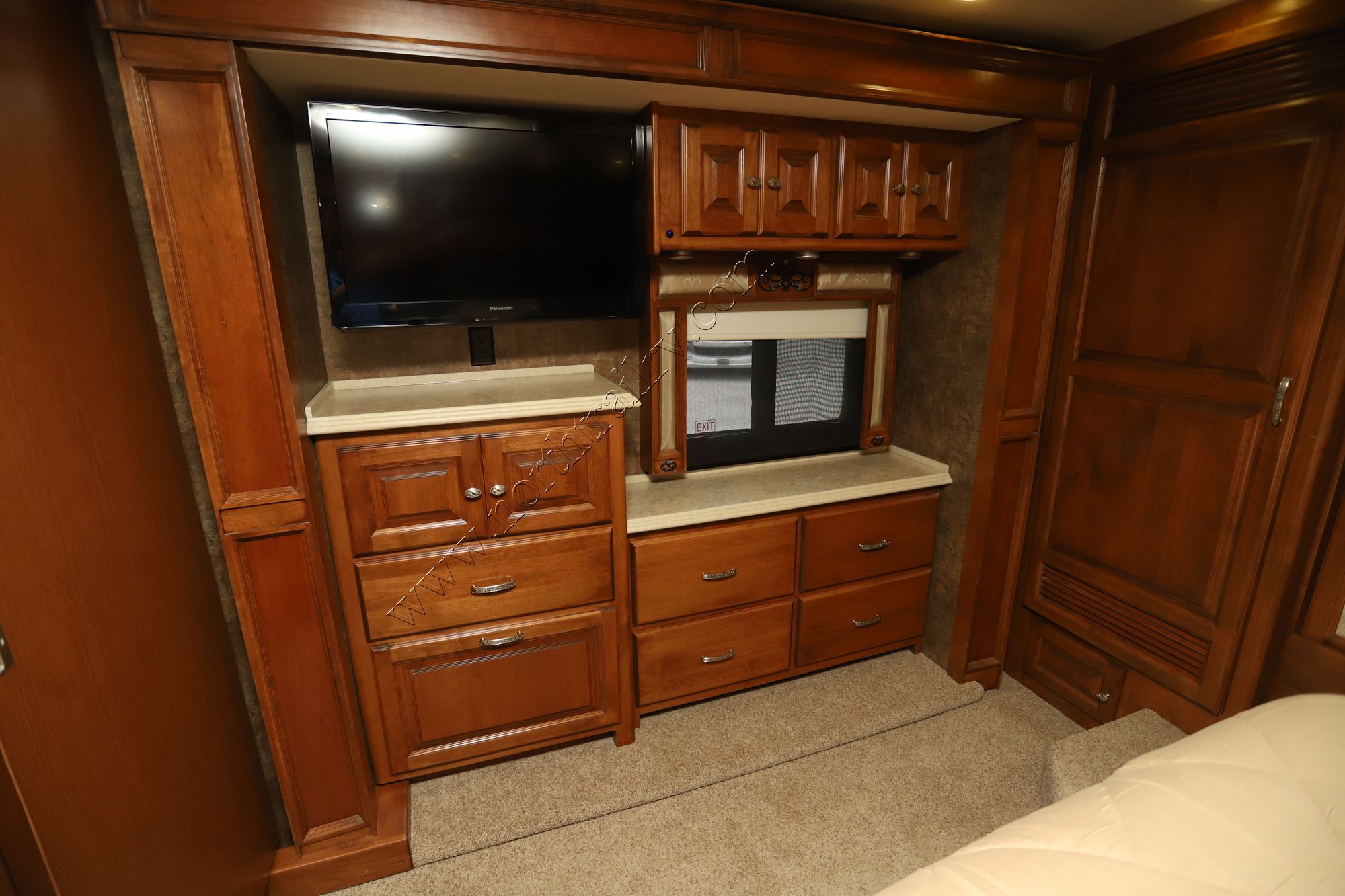 Used 2012 Tiffin Motor Homes Phaeton 40QTH Class A  For Sale