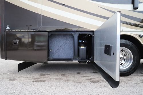 2012 Tiffin Motor Homes Phaeton 40QTH Class A