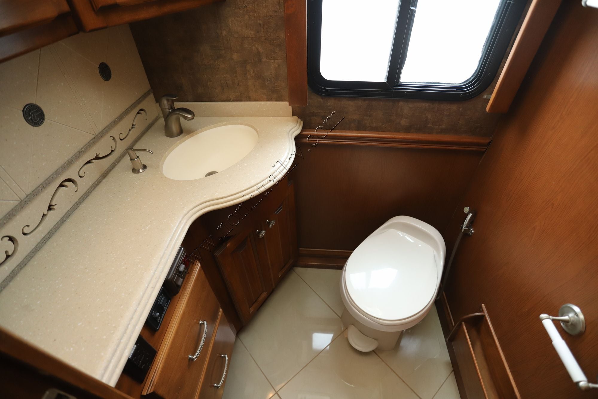 Used 2012 Tiffin Motor Homes Phaeton 40QTH Class A  For Sale