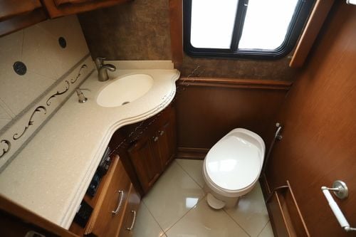 2012 Tiffin Motor Homes Phaeton 40QTH Class A