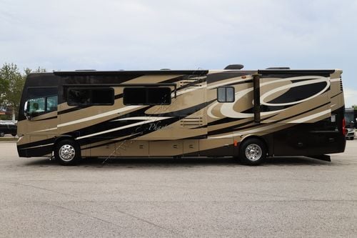 2012 Tiffin Motor Homes Phaeton 40QTH Class A