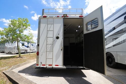 2016 Elite Horse Trailer GOOSE NECK