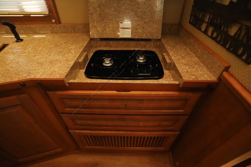 2016 Elite Horse Trailer GOOSE NECK