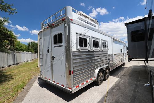 2016 Elite Horse Trailer GOOSE NECK