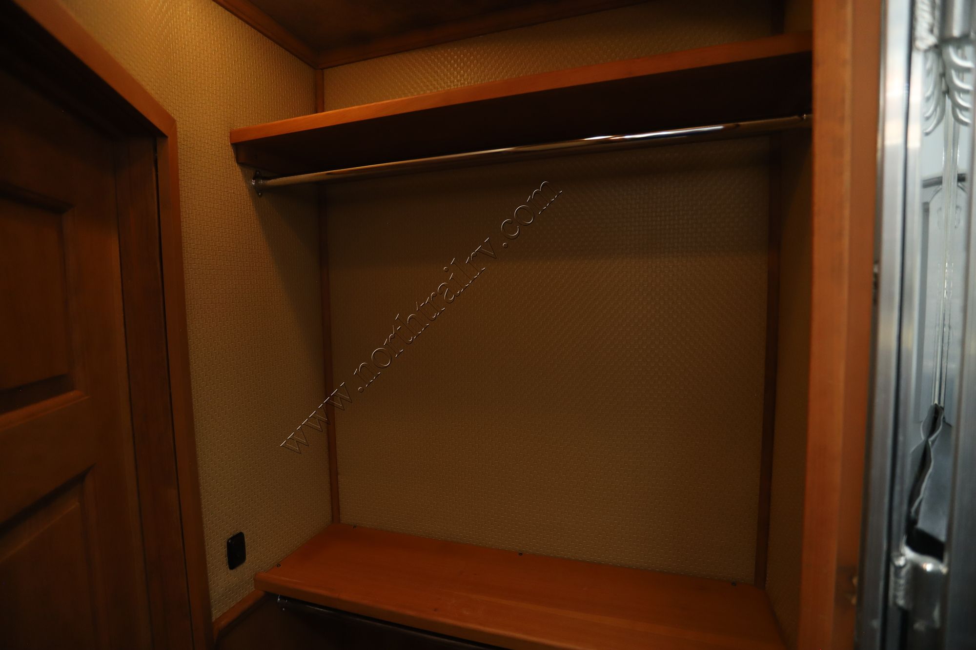 Used 2016 Elite Horse Trailer GOOSE NECK OtherZ  For Sale