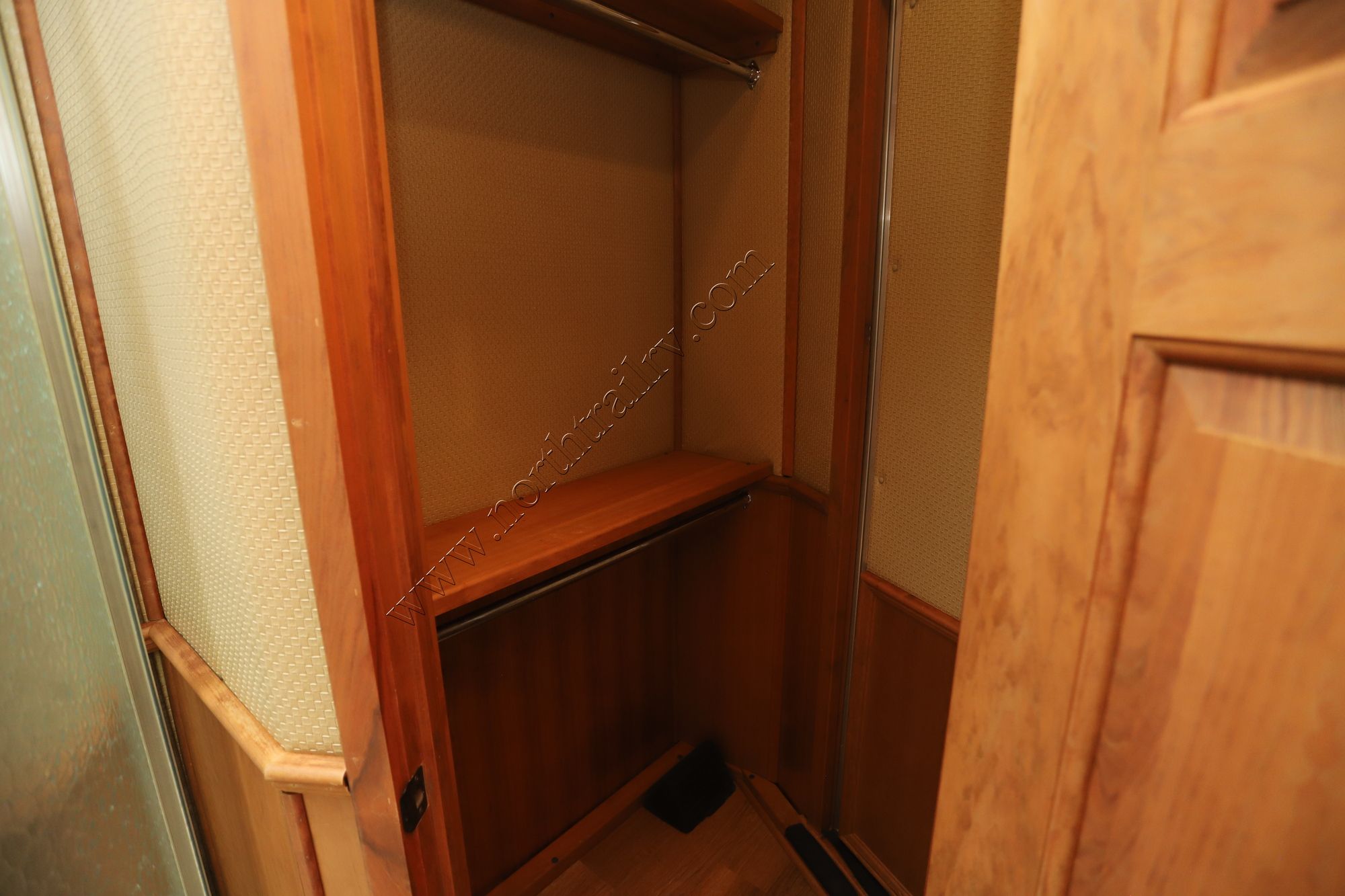 Used 2016 Elite Horse Trailer GOOSE NECK OtherZ  For Sale