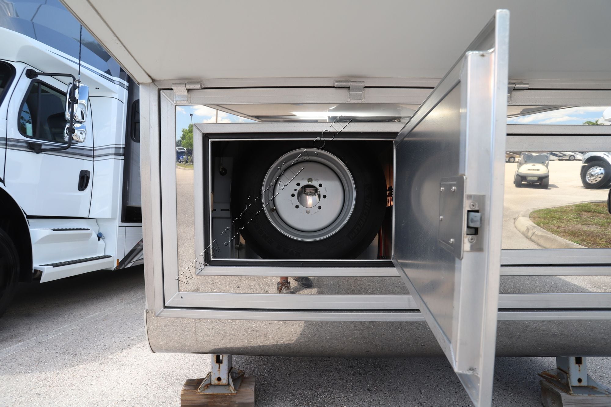 Used 2016 Elite Horse Trailer GOOSE NECK OtherZ  For Sale