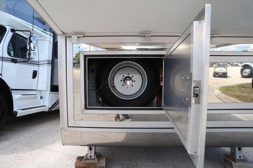 2016 Elite Horse Trailer GOOSE NECK