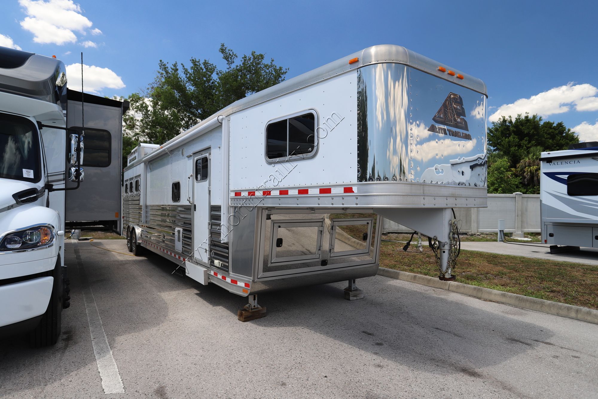 Used 2016 Elite Horse Trailer GOOSE NECK OtherZ  For Sale