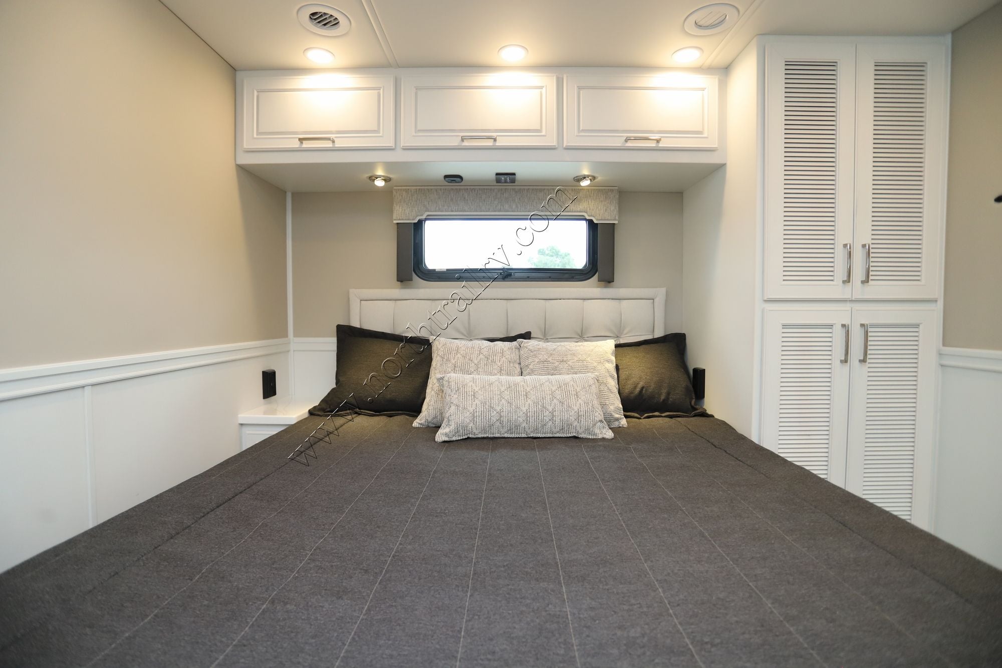 New 2026 Renegade Rv Verona Le 40LBH Super C  For Sale