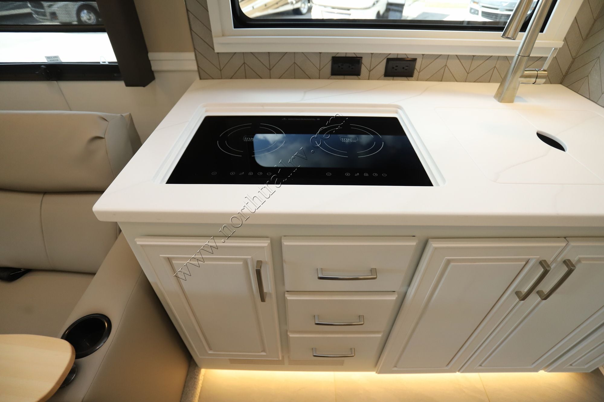 New 2026 Renegade Rv Verona Le 40LBH Super C  For Sale