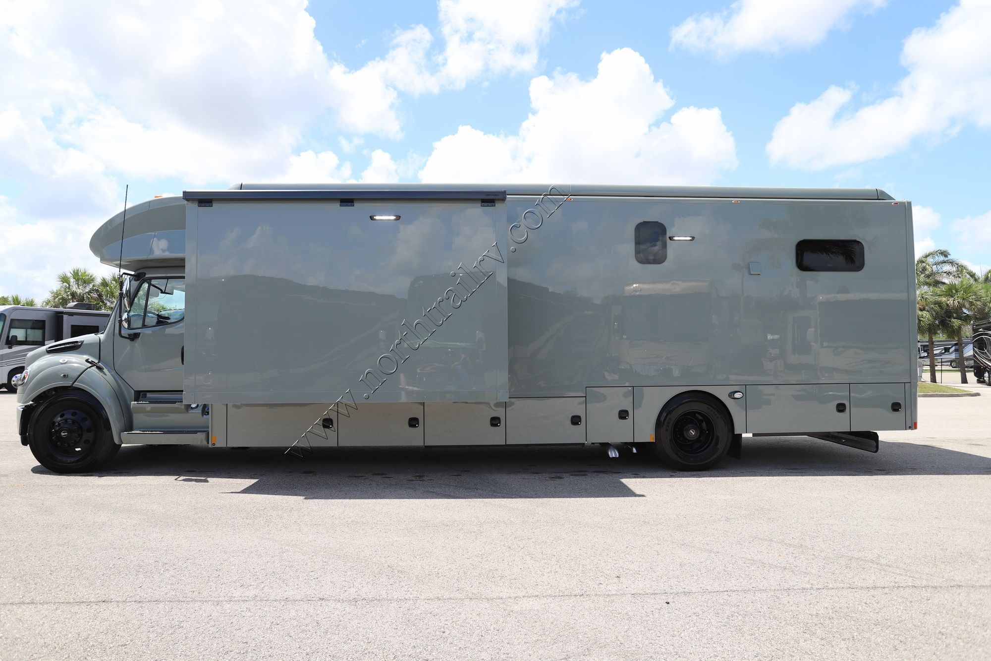 New 2026 Renegade Rv Verona Le 40LBH Super C  For Sale