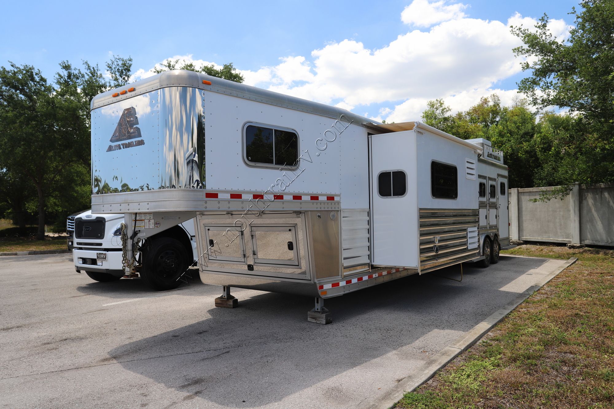 Used 2016 Elite Horse Trailer GOOSE NECK OtherZ  For Sale