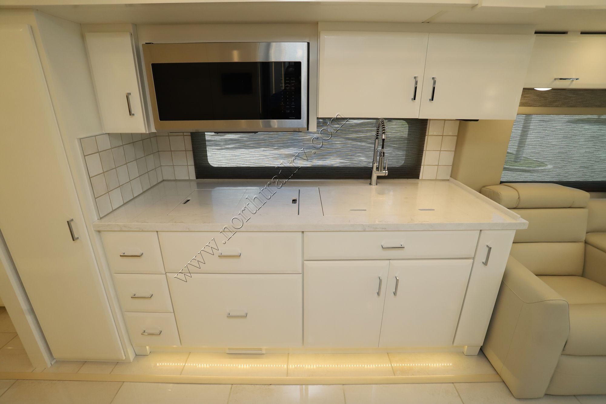 New 2027 Newmar Mountain Aire 3825 Class A  For Sale