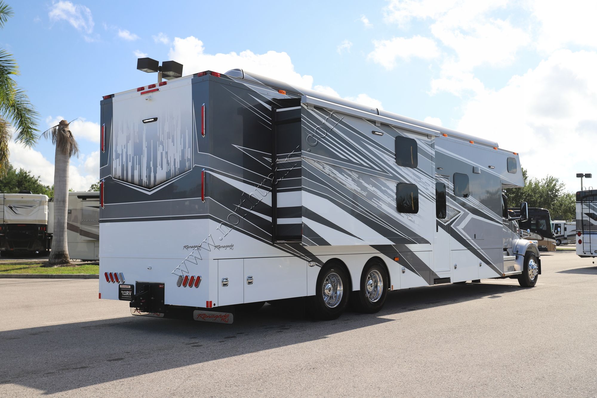 New 2026 Renegade Rv Classic 45CBF Super C  For Sale