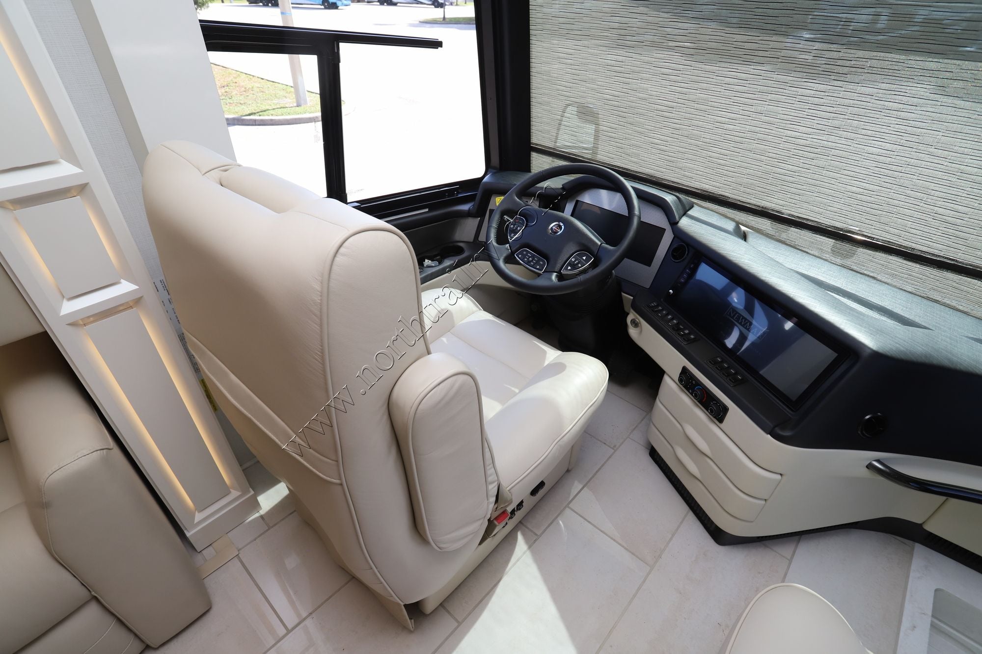 New 2027 Newmar Mountain Aire 3825 Class A  For Sale